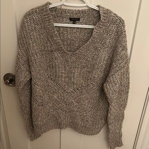 Dynamite Gray V-Neck Cozy Knit Sweater, size S